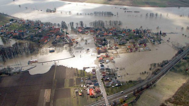 Křešice při povodních 2002