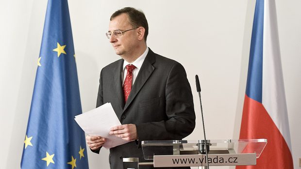 Premiér Petr Nečas na tiskové konferenci oznámil, že nemá důvod rezignovat