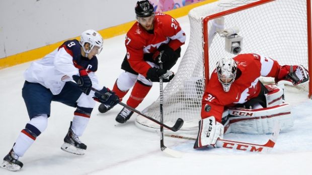 V semifinále olympijských her v Soči se utkala Kanada s USA