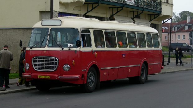 Historické autobusy v centru České Lípy