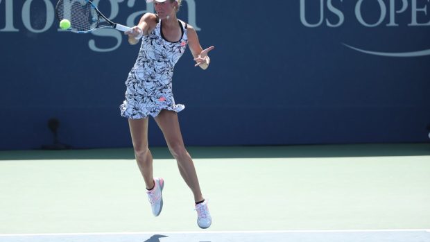Denisa Allertová v utkání proti Aně Ivanovičové na americkém US Open