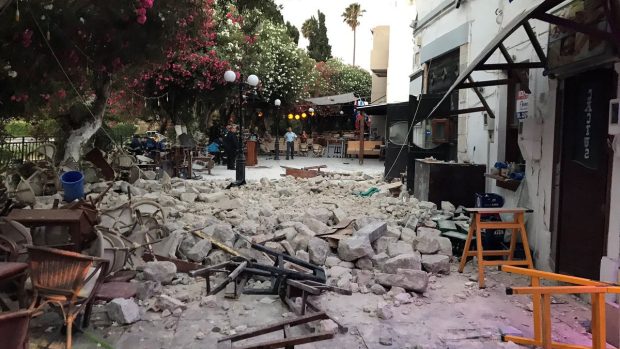 Minulý měsíc pobřeží na západě Turecka a řecký ostrov Lesbos postihlo zemětřesení o síle šesti stupňů, které si na Lesbu vyžádalo jednu lidskou oběť.