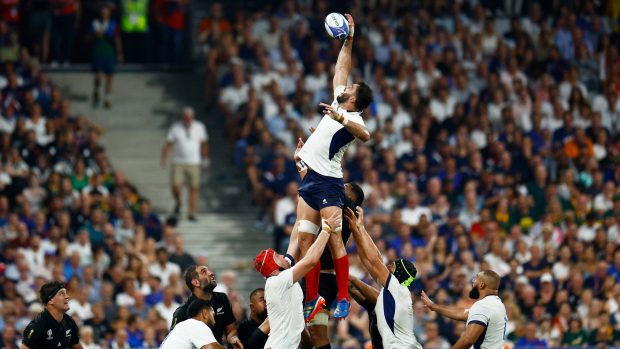 Francouzští ragbisté vyhráli úvodní utkání šampionátu proti Novému Zélandu