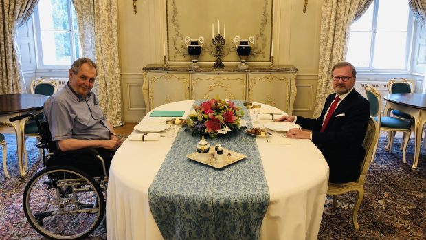 Prezident Miloš Zeman se sešel s předsedou vlády Petrem Fialou
