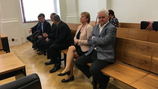 Současní i bývalí zastupitelé z Postoloprt u soudu v Chomutově