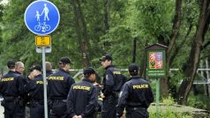 Policisté pátrají po druhé oběti neštěstí, které se stalo 9. června při raftování na Mlýnském potoku v Olomouci
