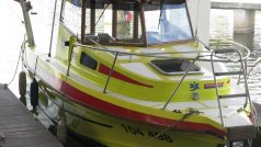 Vodní zachranná služba Slapy - člun v kotvišti