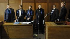 Soudce Aleš Vašků zprostil všechny čtyři aktéry fotbalové korupční kauzy mezi Sigmou Olomouc a Bohemians Praha, protože se jim nepodařilo prokázat vinu