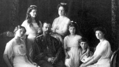 Car Mikuláš II. s rodinou