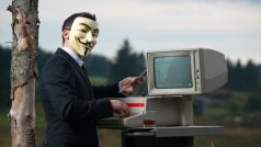 Internetová bezpečnost, anonymita, hacker (foto Stian Eikeland)