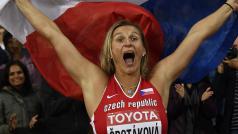 Česká oštěpařka se po úspěšné kvalifikaci, kde hodila 64,32 metru, dokázala ve finále zlepšit a hodem 66,76 metru se stala mistryní světa.