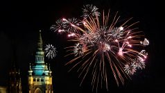 Novoroční ohňostroj 1.1 2018 a pražský Chrám svatého Víta