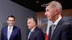 Zleva premiéři Polska, Maďarska a Česka: Mateusz Morawiecki, Viktor Orbán a Andrej Babiš z hnutí ANO