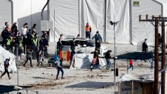 Návštěva papeže Františka v uprchlickém táboře na řeckém ostrově Lesbos