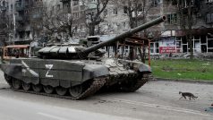 Tank proruských sil v Mariupolu