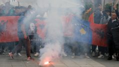 Protesty na severu Kosova, kde žije silná srbská menšina, vypukly v souvislosti s nástupem do úřadů čtyř starostů, etnických Albánců