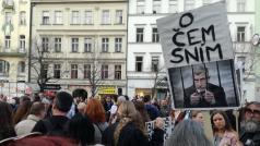Demonstrace proti premiérovi v demisi Andreji Babišovi (ANO) v Praze