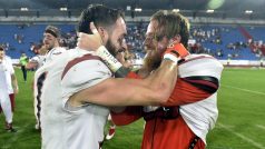 Hráči Prague Lions se radují z vítězství. Zleva Václav Kubačák a David Michálek