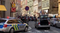 Policisté zatkli muže v Palackého ulici