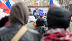 Organizátoři účastníkům mimo jiné pustili první vánoční poselství bývalého českého prezidenta Miloše Zemana po skončení jeho mandátu