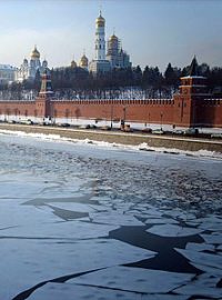 Zamrzlá řeka Moskva