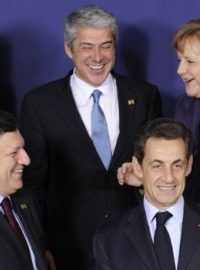 Přední evropští státníci na summitu EU v Bruselu