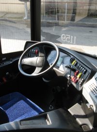Nový autobus - místo řidiče