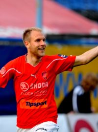 Plzeňský Daniel Kolář slaví gól v utkání 28. kola v Teplicích. Plzeň vyhrála 1:0 a je krok od titulu