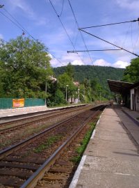 Železniční zastávka Černošice - železniční zastávka
