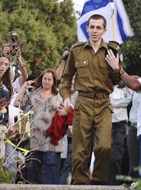 Gilad Šalit je po 5 letech zpátky doma, ve vesnici Micpe Hila na severu Izraele