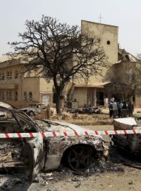 Po výbuchu u kostela svaté Terezy na okraji nigerijského hlavního města Abuja