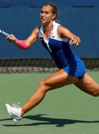 Dominika Cibulková hraje na US Open s růžovými tejpy