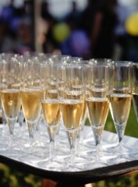 Šampaňské, víno, nový rok, přípitek