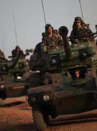 Francouzští vojáci v Mali úspěšně postupují