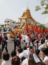 Pohřeb kambodžského krále Norodoma Sihanuka v hlavním městě Phnompenhu.