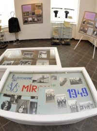 Výstava nazvaná „Mírov-pohled za mříže&quot; potrvá v zábřežském muzeu do 4. dubna.