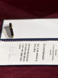Podpis nového prezidenta Miloše Zemana