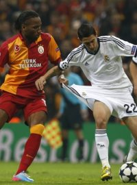 Didier Drogba dal krásný gól, ale Istanbulu to nestačilo