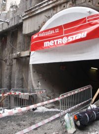 Stavba metra A Dejvická - Nemocnice Motol. Na snímku tunely ve stanici Nádraží Veleslavín