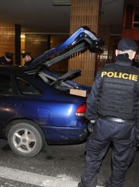 Policie zadržela řidiče, který ujížděl z Prahy až do Plzně, v nemocnici v Plzni-Lochotíně