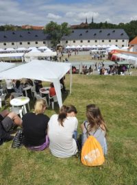 V areálu Korunní pevnůstky v Olomouci proběhl největší vědecký jarmark na Moravě. Celkem je připraveno přes sto interaktivních expozic. Do akce se zapojilo všech osm fakult Univerzity Palackého