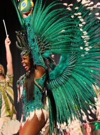 Masopust v Novém Boru: Brazilská tanečnice