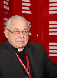 Kardinál Miloslav Vlk byl hostem moderátorky Heleny Šulcové