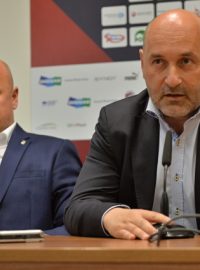 Majitel plzeňského klubu Tomáš Paclík (vpravo) míří i letos se svým týmem vysoko