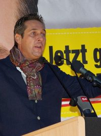 Šéf rakouské pravicové Strany svobodných Heinz-Christian Strache