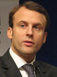 Centristický kandidát Emmanuel Macron