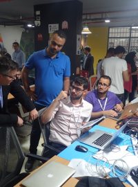 Mezi mladými Palestinci roste počet lidí, kteří se živí programováním