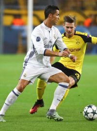 Útočník Realu Madrid Cristiano Ronaldo během utkání v Dortmundu