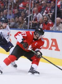Kanadský útočník Sidney Crosby zaznamenal na úvod finále dva body