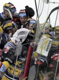 Litvínov slaví vítězství na ledě Třince, kde v roce 2015 získal mistrovský titul
